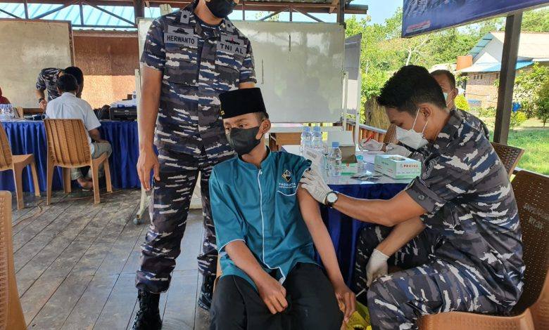 Vaksinasi Lanal Sangatta Sasar Pesantren Al Qur’an Sangatta Taqwa (Paqusatta