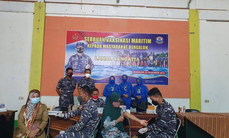 Palaksa Lanal Sangatta Kawal Pelaksanaan Vaskinasi Di Kecamatan Bengalon