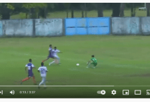 Detik-Detik Benturan Kiper Taufik Ramsyah