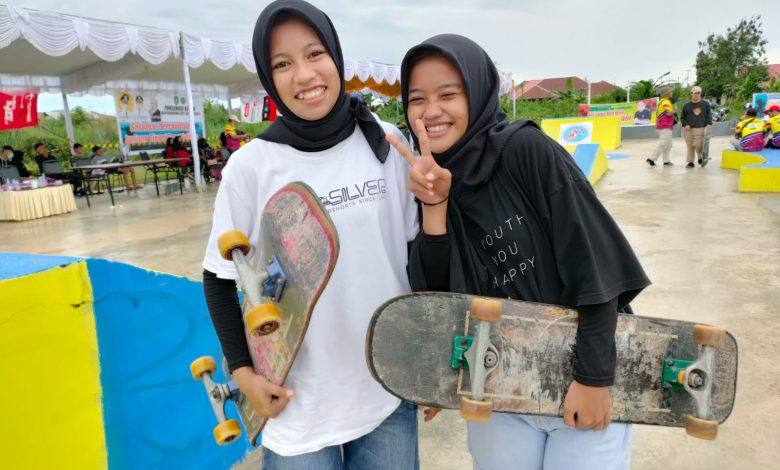 Yuli dan Nabila Skater Asal Bontang