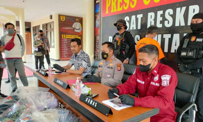 Polres Kutai Timur Berhasil Menangkap Kakek Sugiono Yang Kabur Ke Kalimantan Tengah