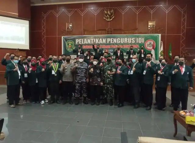 Pelantikan-Dibarengi-Dengan-Lounching-Website-IDI-Kutim