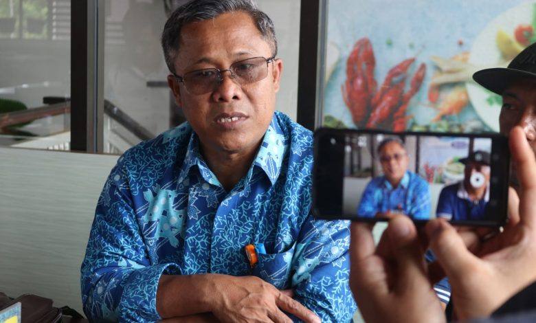 Direktur Utama Perumdam TTB Diskusi Ringan Bersama AJKT