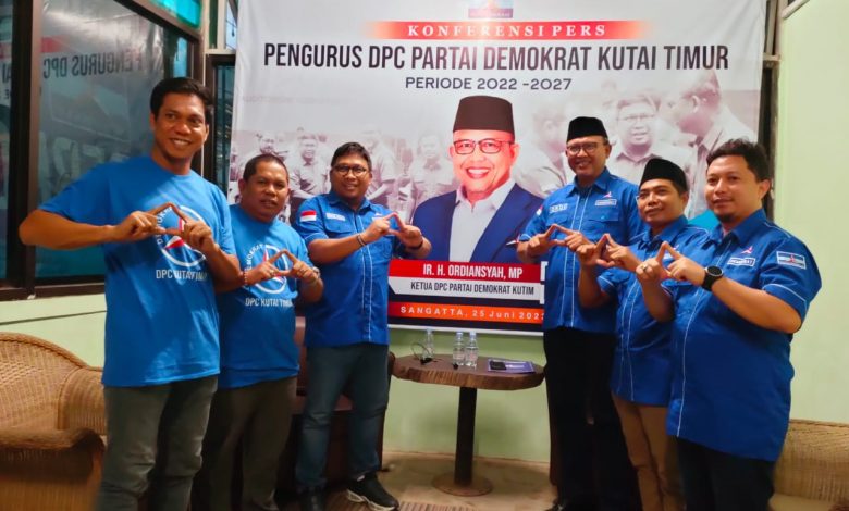 Irwan Perkenalkan Pengurus DPC Demokrat Kutim