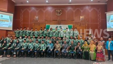 Kasmidi Bulang Bersama 125 Pengurus KAHMI Kutim Dilantik