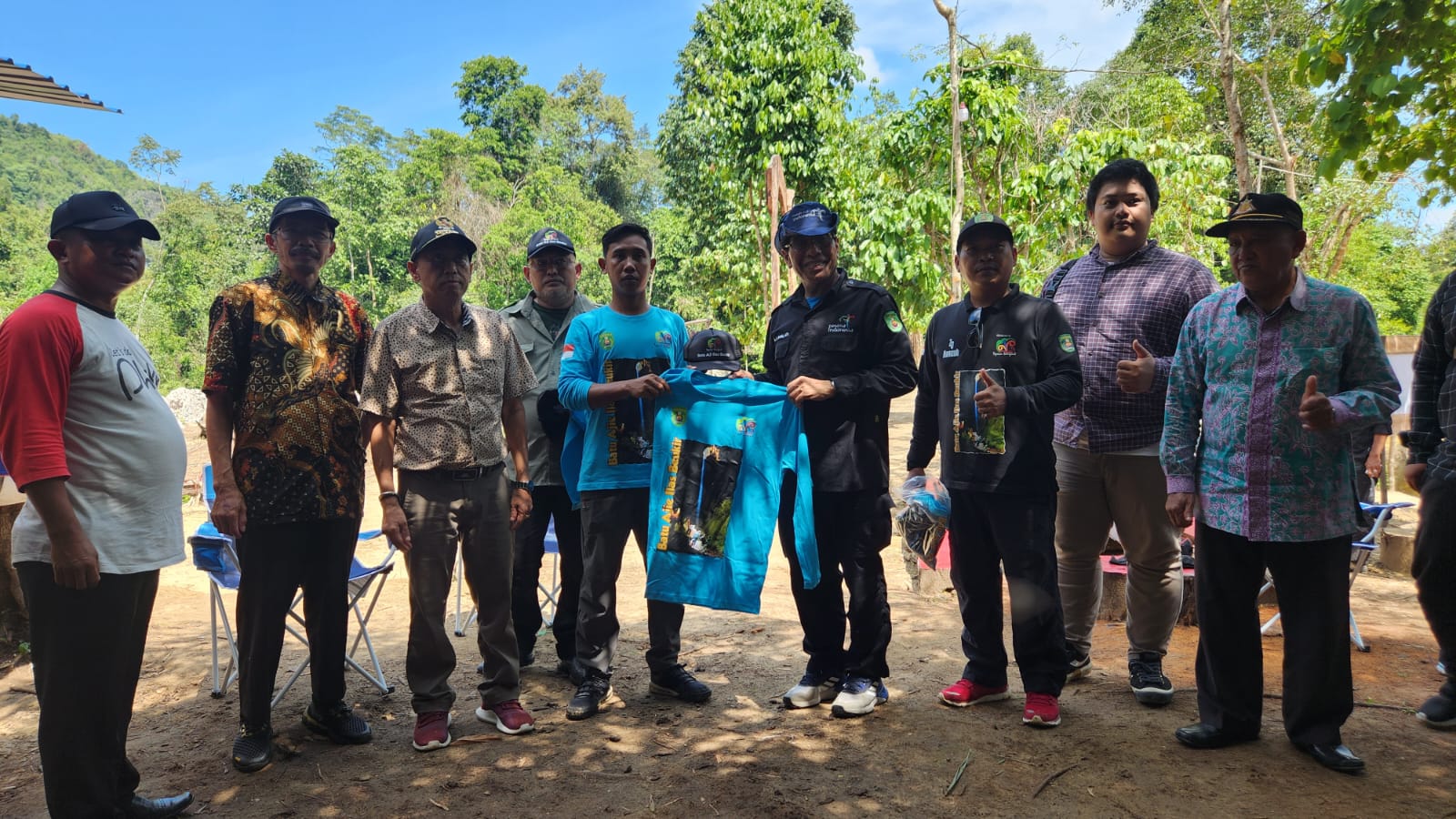 Mendes PDTT Resmikan Batu Aji Ilas Beukir Jadi Wisata Baru di Kutim2